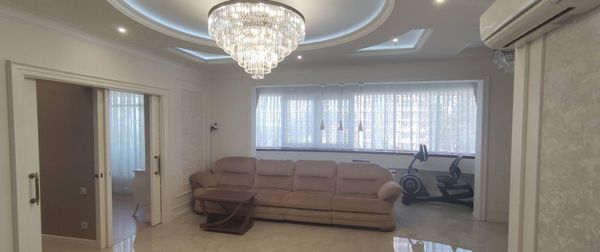 Продам квартиру в Горное Лоо по адресу Нагорная ул, 11, площадь 198 квм Недвижимость Краснодарский край (Россия) , а находится она на третьем этаже в высотном 18-этажном доме