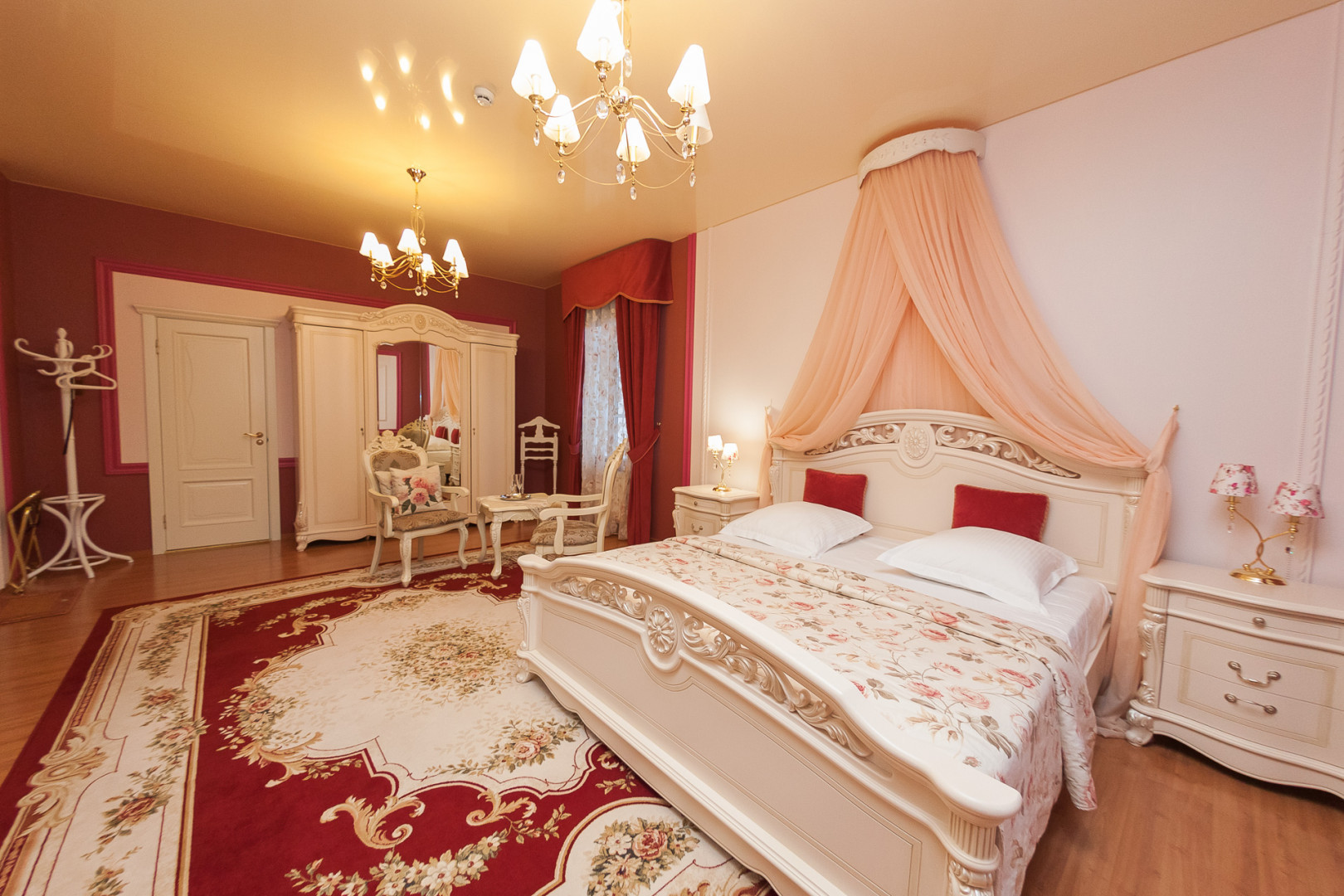 Продам гостиничную недвижимость 530 м.кв.