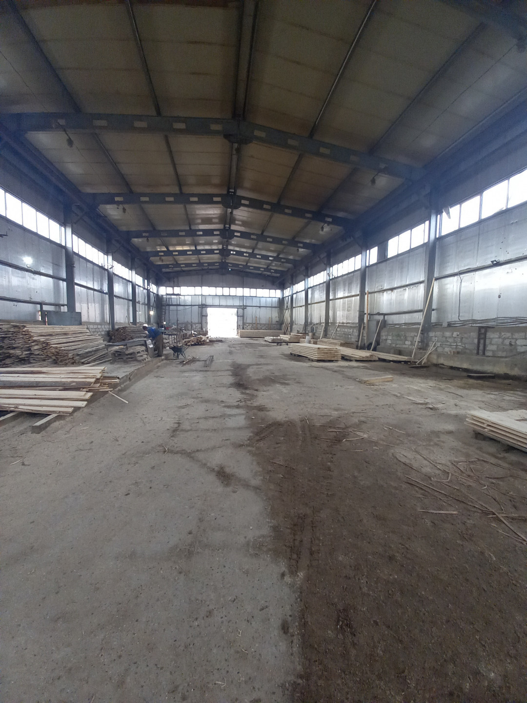 Продам производственное помещение 6800 м.кв.