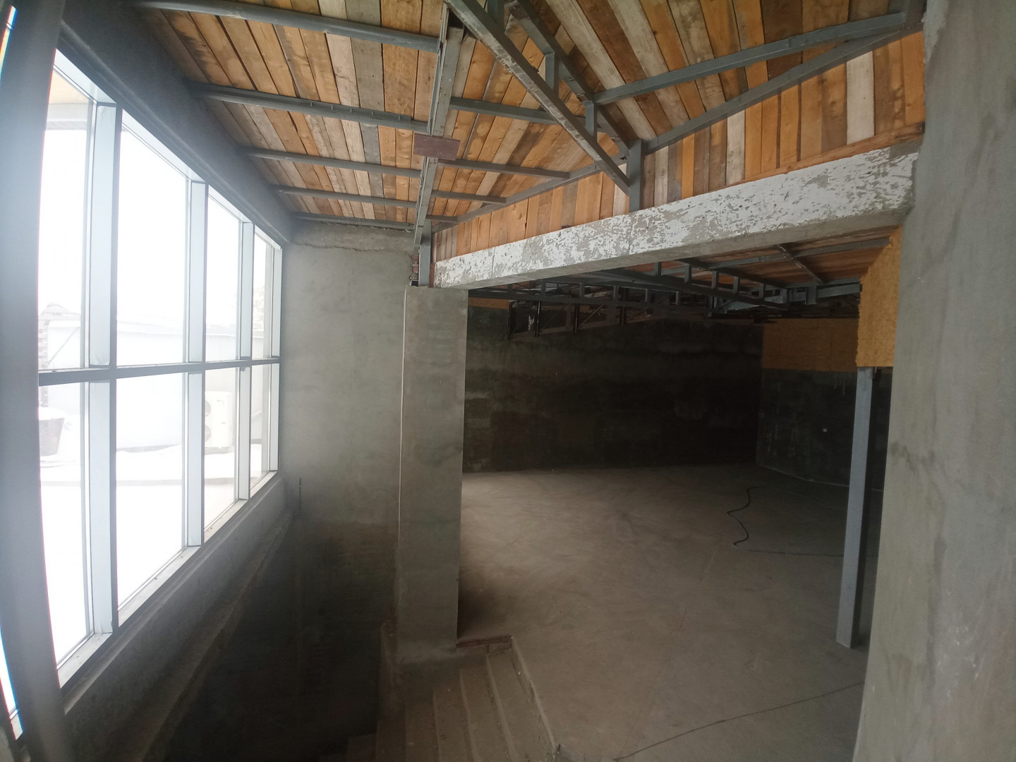 Продам недвижимость под общепит 972 м.кв.