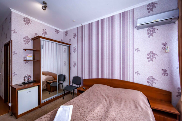 Фото: Здание в Симферополе! test