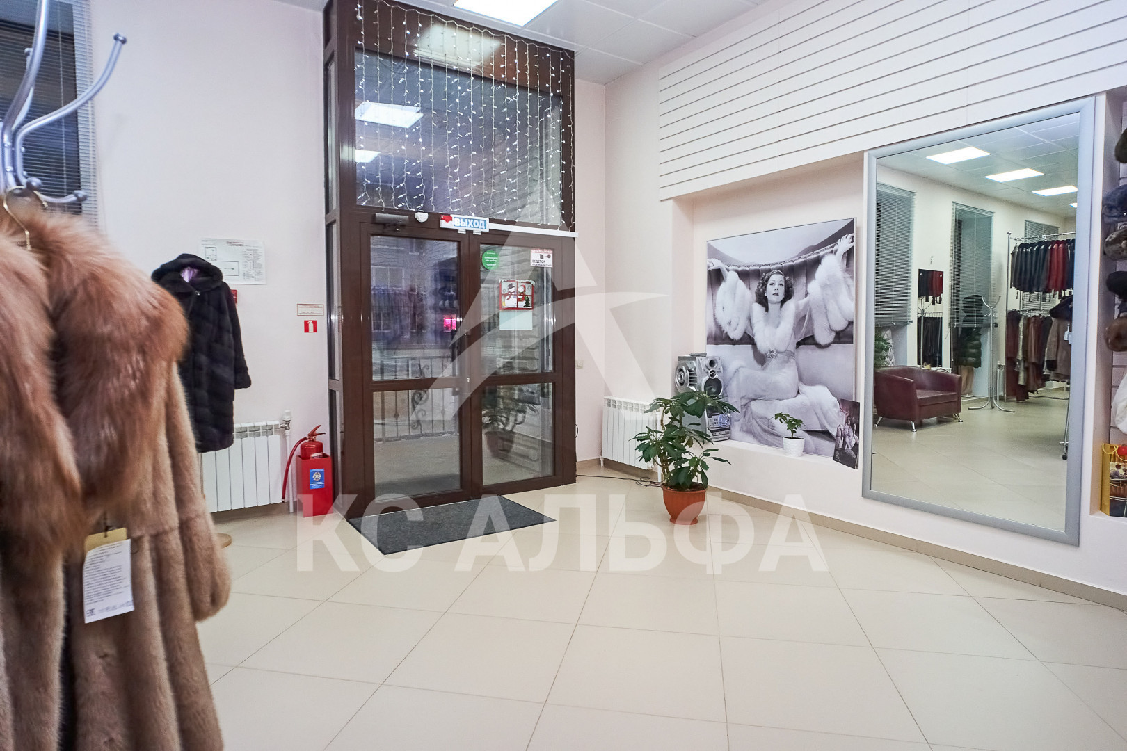 Продам магазин 93 м.кв.
