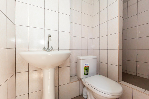 Фото: Здание 980 кв.м., 56 соток. test