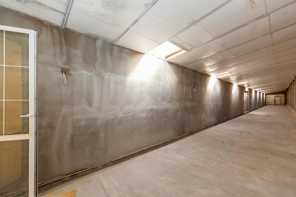 Фото: Здание 980 кв.м., 56 соток. test