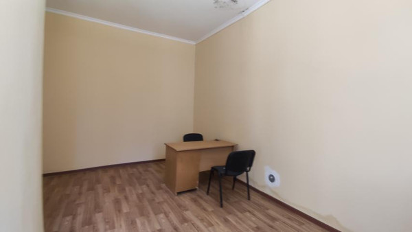 Фото: Здание 980 кв.м., 56 соток. test