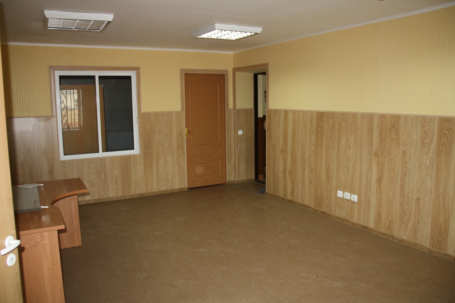 Продам склад 1130 м.кв.