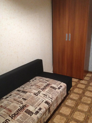 Продам комнату в Санкт-Петербурге по адресу Сиреневый б-р, 8к1, площадь 444 квм Недвижимость Санкт-Петербург и окрестности (Россия)  В другой комнате проживает 1 женщина, работающая, почти дома не бывает