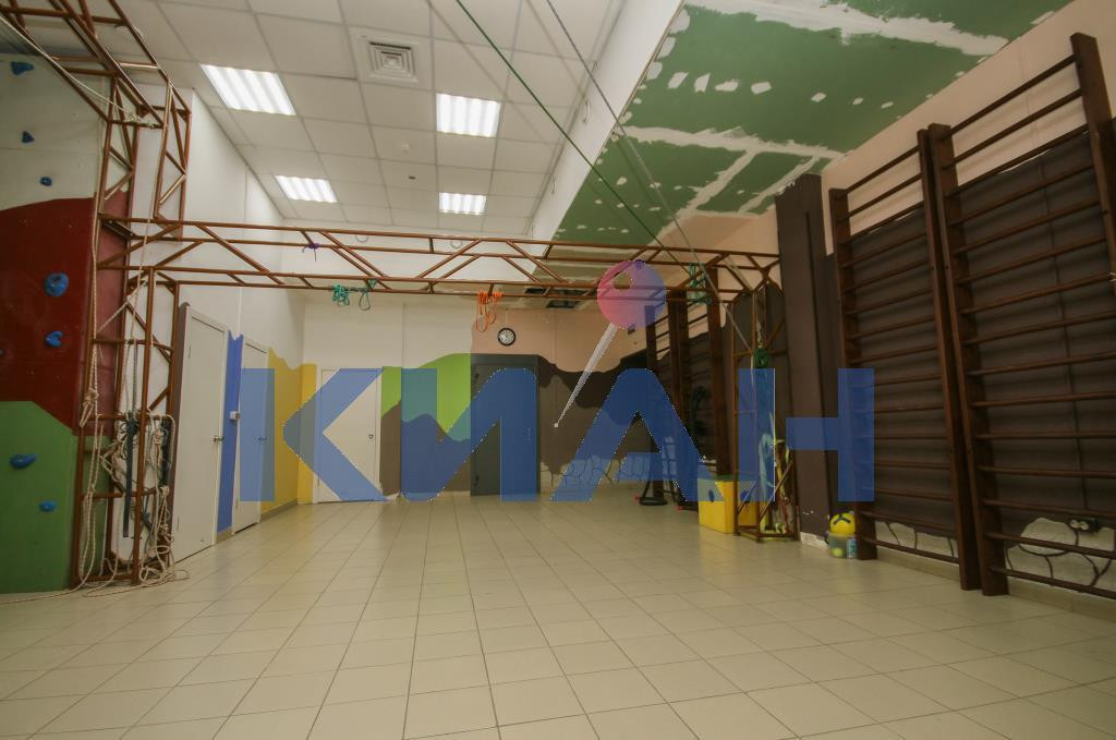 Продам помещение свободного назначения 225 м.кв.