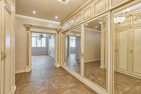 Продам квартиру в Москве по адресу Маршала Катукова ул, 24к5, площадь 1526 квм Недвижимость Москва (Россия) Арт