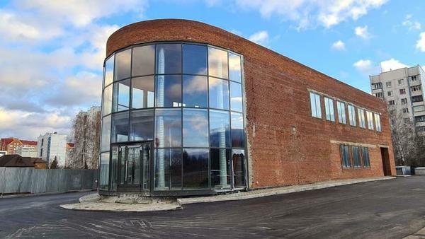 Фото: Тц, здание. Торговая площадь test