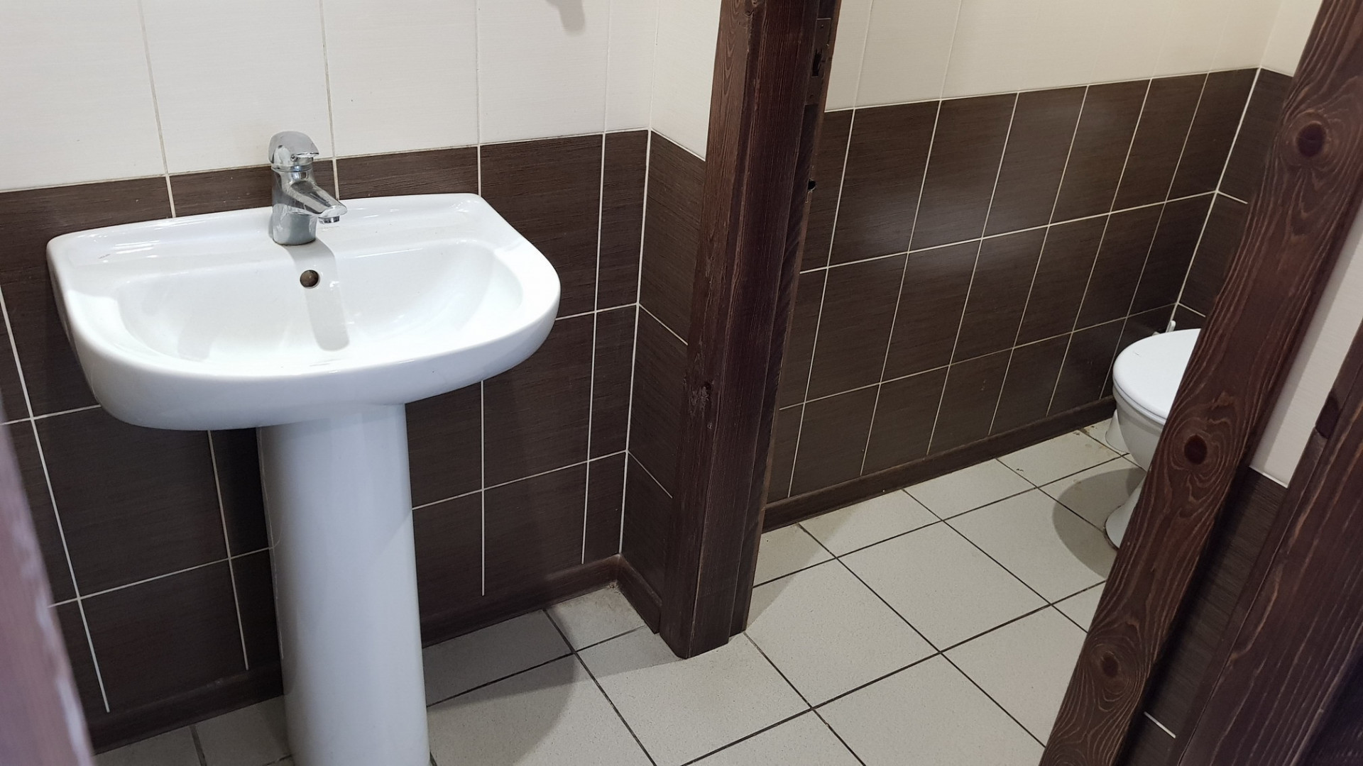 Продам недвижимость под общепит 100 м.кв.