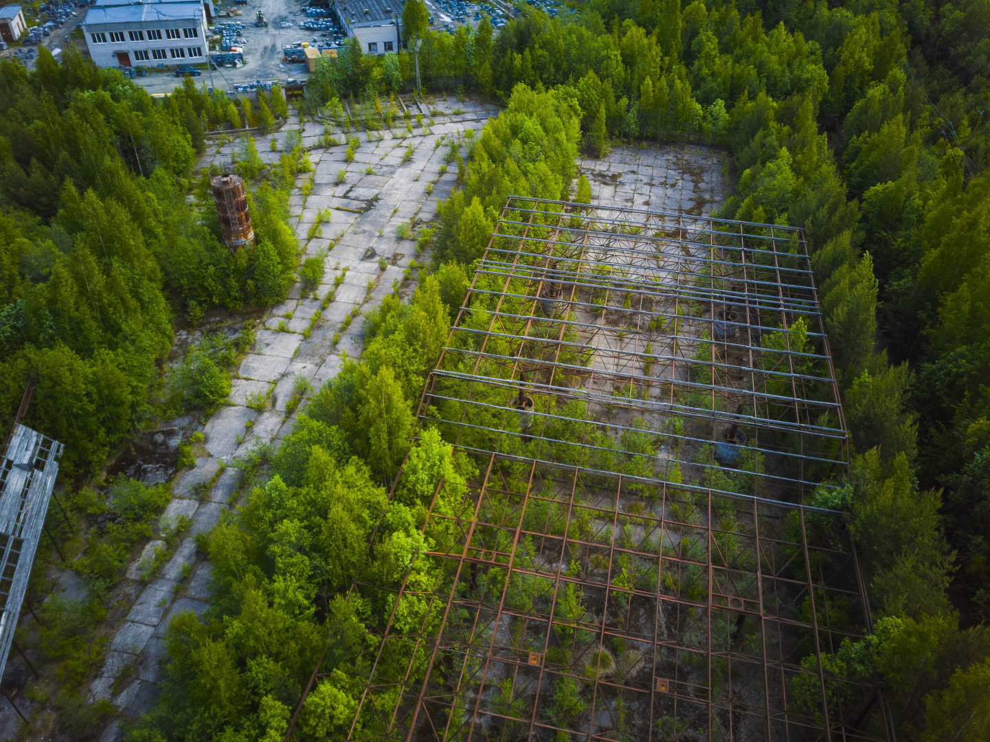Продам производственное помещение 15000 м.кв.