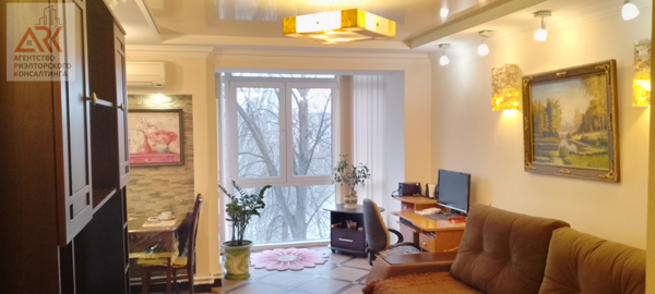 Продам квартиру в Феодосии по адресу Гарнаева ул, 72, площадь 46 квм Недвижимость Республика Крым (Россия) Продаётся 2-к  квартира с Автономным газовым отоплением , с очень хорошим расположением  в отличном состоянии и полностью готова к переезду новых владельцев