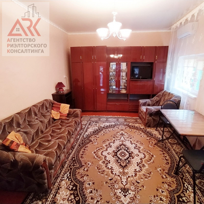 Продам квартиру в Феодосии по адресу Стамова ул, 5, площадь 114 квм Недвижимость Республика Крым (Россия) , легко поместится большая семья