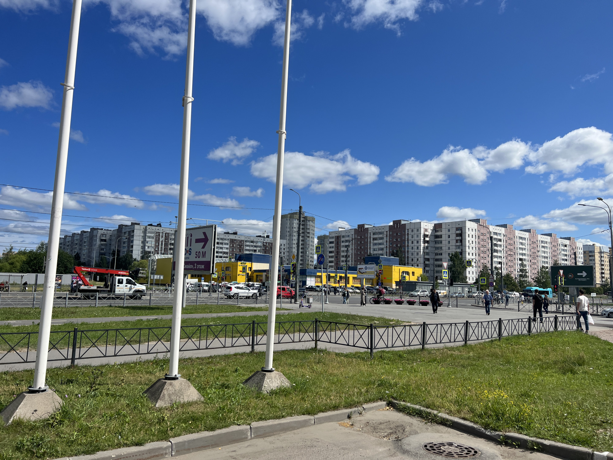 Продам магазин 28.3 м.кв.
