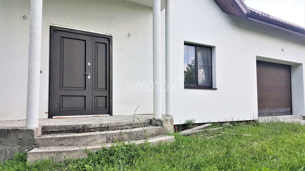 Продам дом в Натухаевская по адресу Красного Октября ул, 157а, площадь 459 квм Недвижимость Краснодарский край (Россия)  м