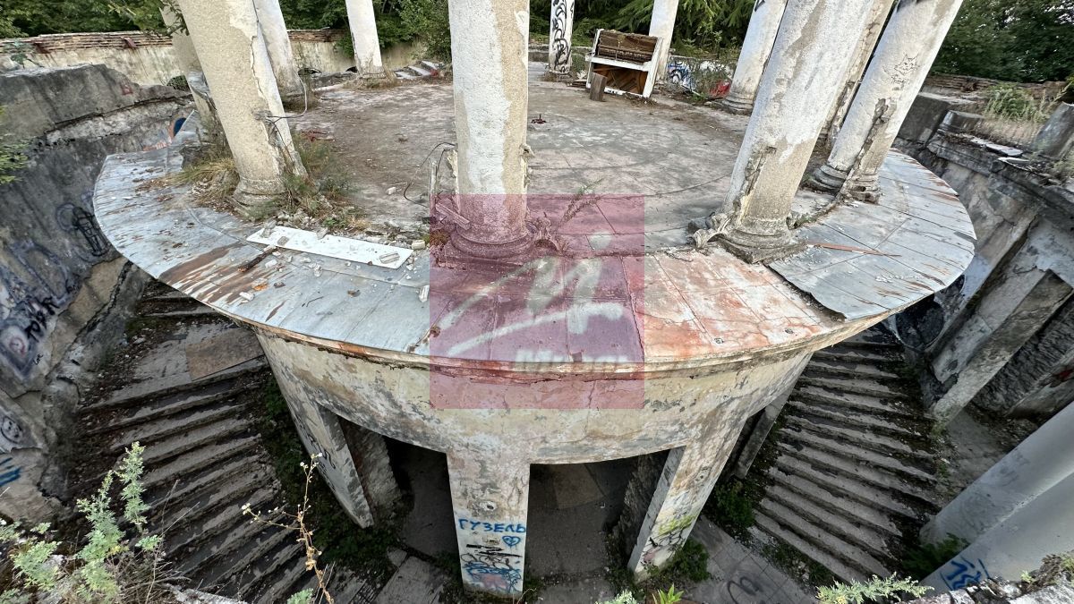 Продам гостиничную недвижимость 1146 м.кв.