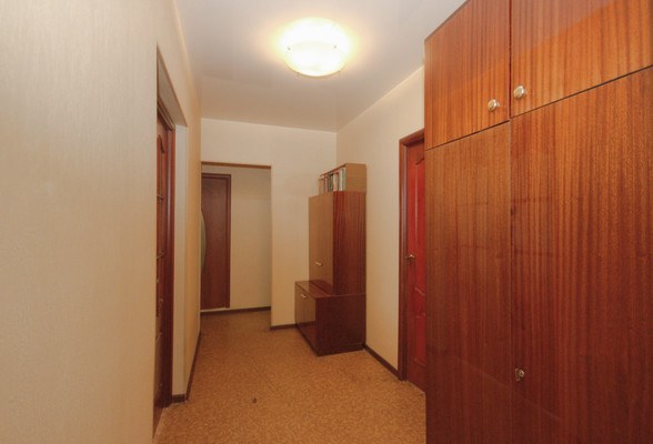Продам квартиру в Зеленограде по адресу Зеленоград г, 841, площадь 77 квм Недвижимость Москва (Россия)  Стены, пол - ровные