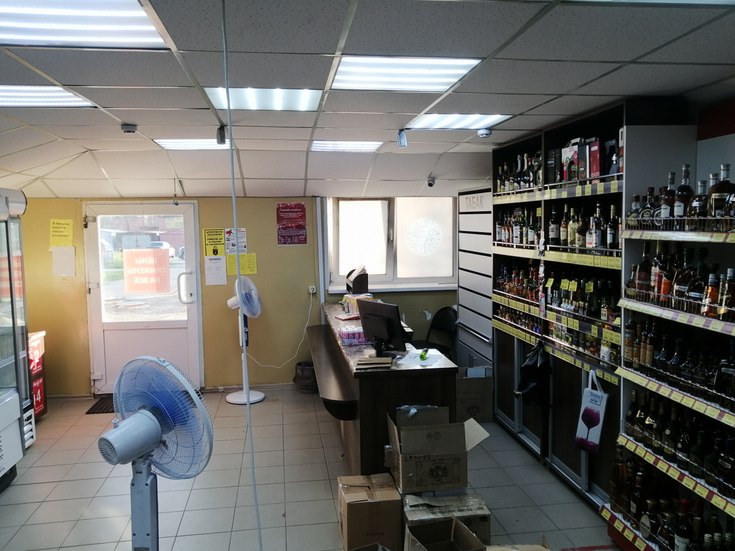 Продам магазин 122 м.кв.