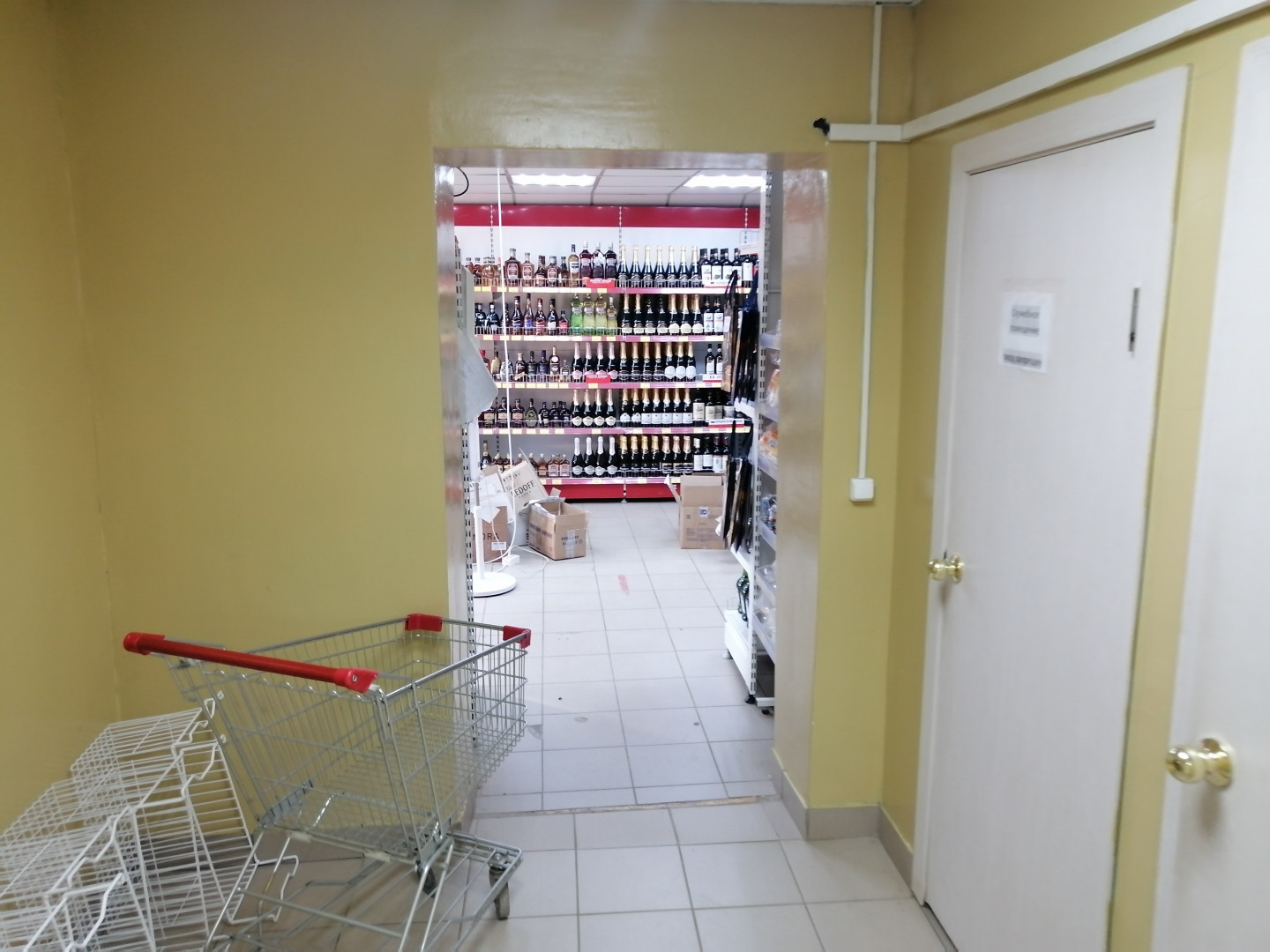 Продам магазин 122 м.кв.