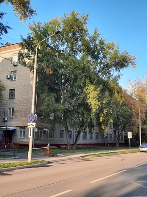 Продам квартиру в Москве по адресу 4-й Вятский пер, 24к1, площадь 799 квм Недвижимость Москва (Россия)  Три изолированные комнаты, два застекленных балкона