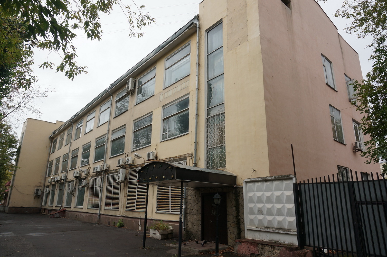 Продам помещение свободного назначения 8289.1 м.кв.