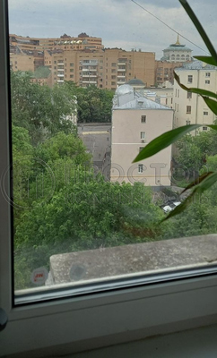Продам квартиру в Москве по адресу Ростовская наб, 3, площадь 519 квм Недвижимость Москва (Россия)  Большая кухня, есть антресоль