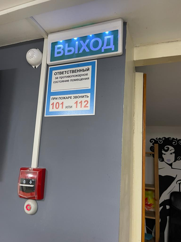 Продам салон 35 м.кв.