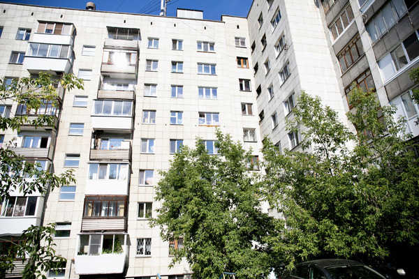 Продам квартиру в Екатеринбурге по адресу Радищева ул, 63, площадь 593 квм Недвижимость Свердловская  область (Россия) Квартира на седьмом этаже в кирпичном доме с тремя раздельными комнатами, окна на 2 стороны, раздельный санузел