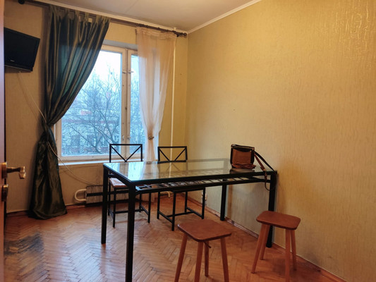 Продам квартиру в Москве по адресу Свободный пр-кт, 11к2, площадь 64 квм Недвижимость Москва (Россия) Тихий спальный район, очень удобный для проживания семьи с детьми