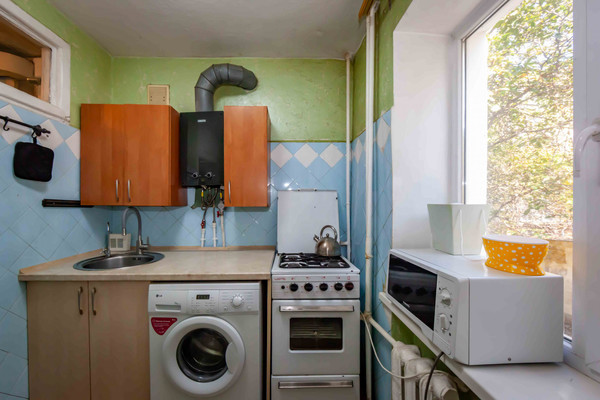 Продам квартиру в Симферополе по адресу Севастопольская ул, 26, площадь 55 квм Недвижимость Республика Крым (Россия)