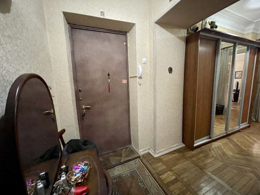 Продам квартиру в Москве по адресу Валовая ул, 6, площадь 66 квм Недвижимость Москва (Россия)