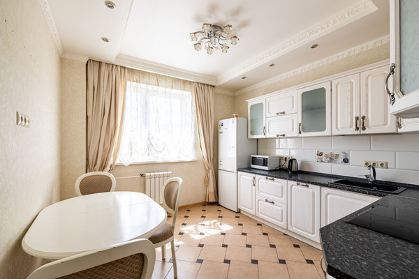 Продам квартиру в Балашихе по адресу Демин луг ул, 2, площадь 627 квм Недвижимость Московская  область (Россия) Арт