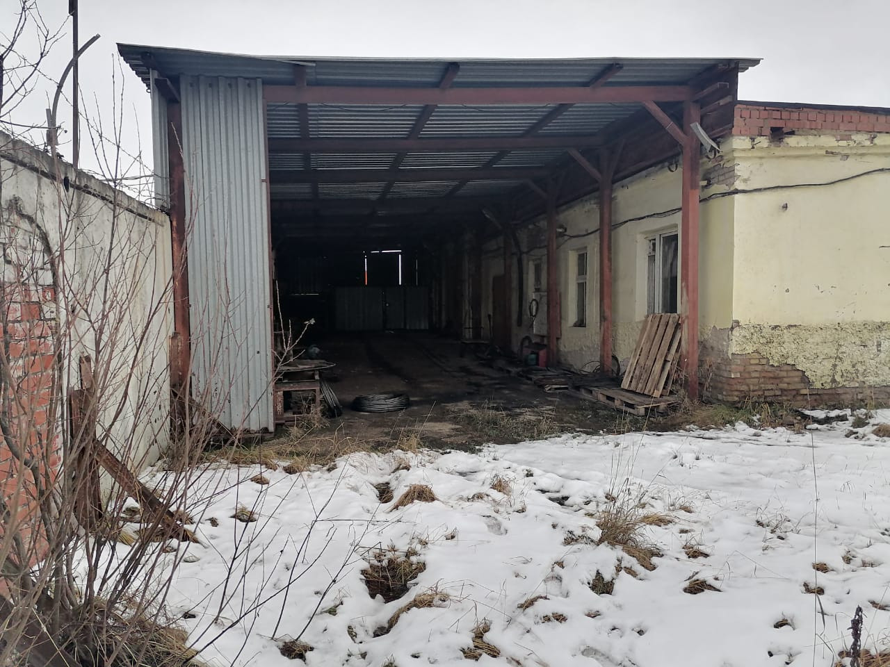 Сдам в аренду склад 206.6 м.кв.