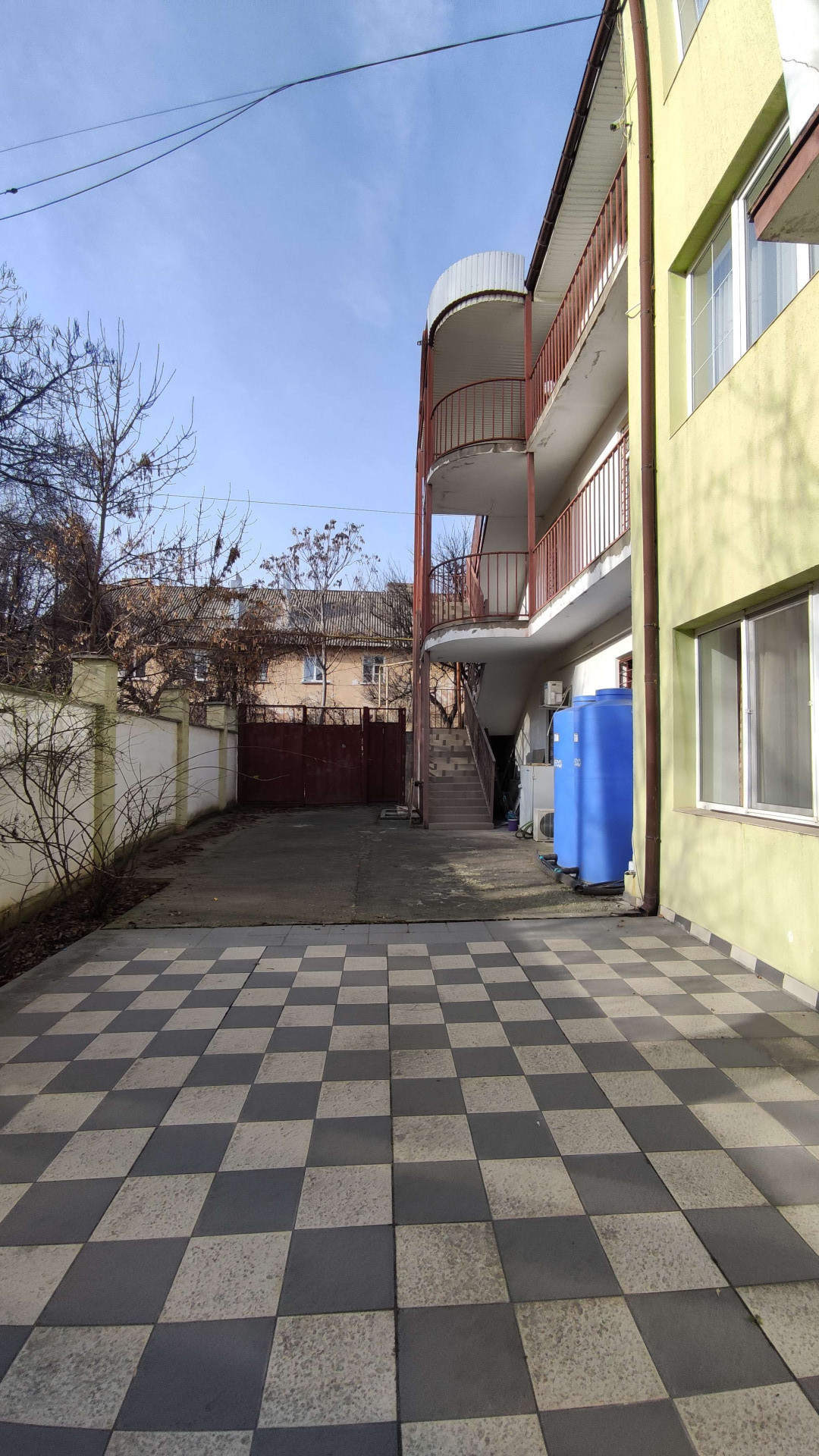 Продам офис 266 м.кв.