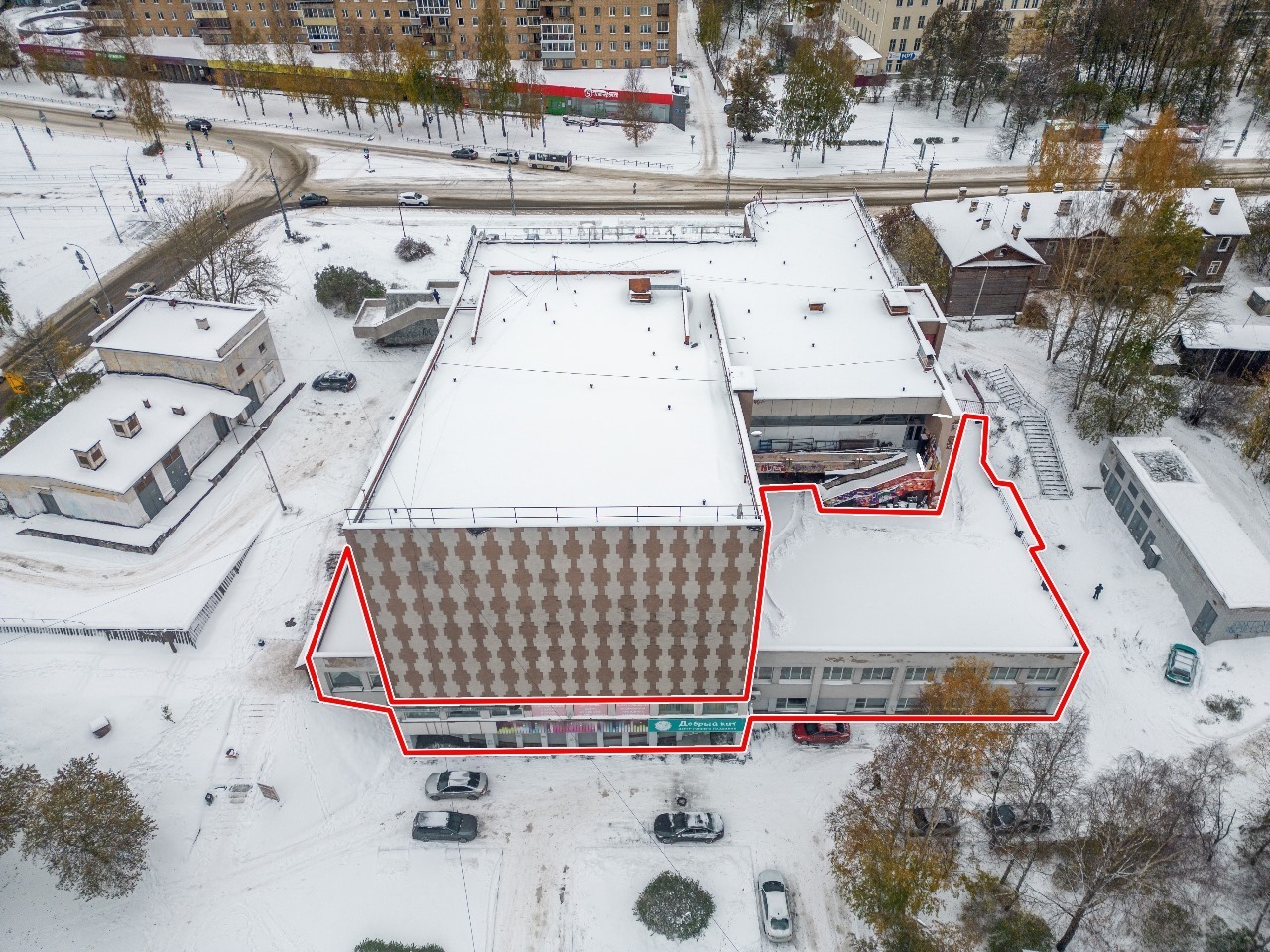 Продам недвижимость под общепит 2150 м.кв.