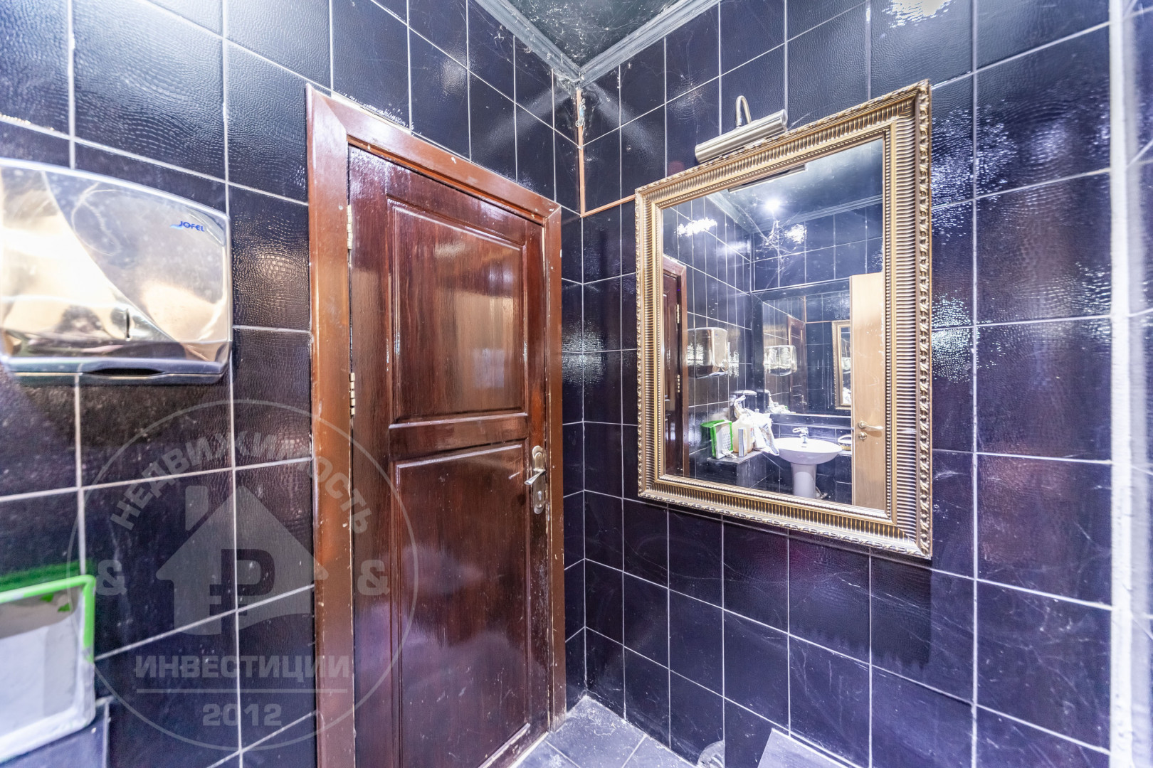 Продам недвижимость под общепит 2150 м.кв.