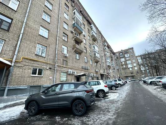 Продам квартиру в Москве по адресу Ленинский пр-кт, 60/2, площадь 788 квм Недвижимость Москва (Россия) Квартира принадлежала одной семье более 40 лет