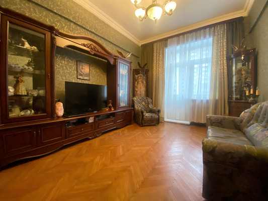 Продам квартиру в Москве по адресу Мира пр-кт, 76, площадь 60 квм Недвижимость Москва (Россия)  Квартира расположена на комфортном 5-ом эт