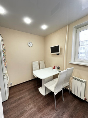 Продам квартиру в Нижнем Тагиле по адресу Зари ул, 54, площадь 536 квм Недвижимость Свердловская  область (Россия)  Этаж 3 из 5