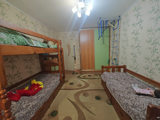 Продам квартиру в Осиново по адресу МФГайсина ул, 3, площадь 765 квм Недвижимость Татарстан  Республика (Россия)  Просторные комнаты, коридор и кухня