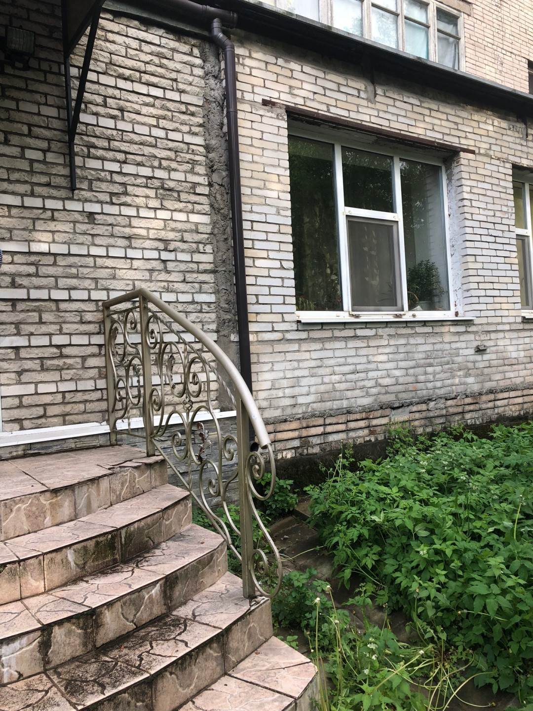 Продам магазин 45.7 м.кв.