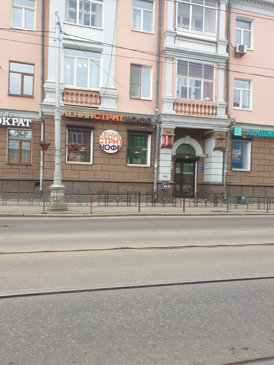 Продам магазин 56.9 м.кв.