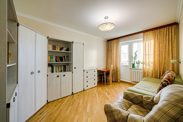 Продам квартиру в Москве по адресу Маршала Жукова пр-кт, 51, площадь 130 квм Недвижимость Москва (Россия)