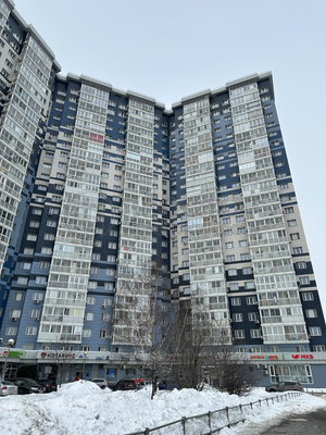 Продам квартиру в Москве по адресу Академика Янгеля ул, 2, площадь 478 квм Недвижимость Москва (Россия)  продается видовая квартира с новым дизайнерским ремонтом