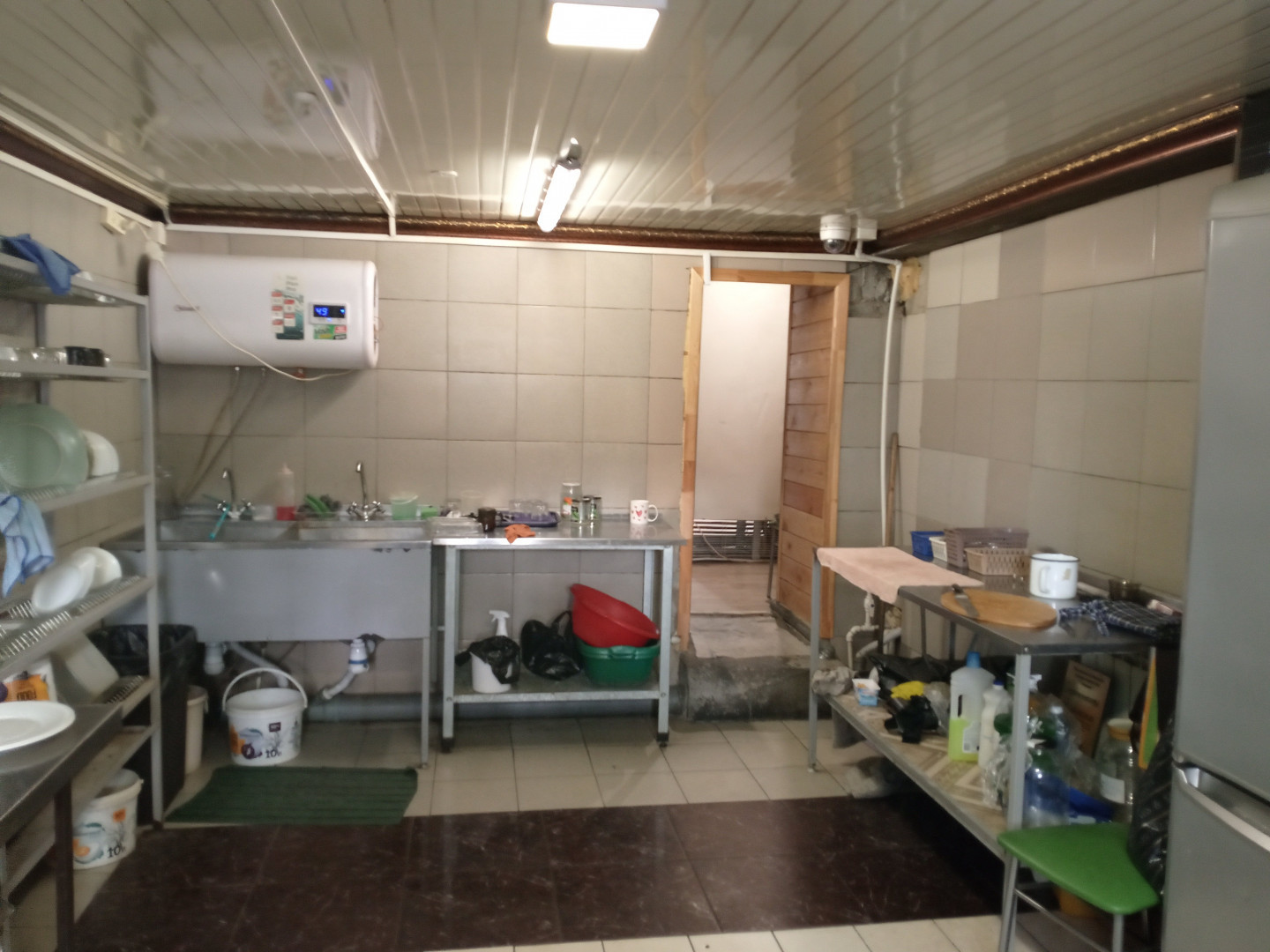 Продам магазин 300 м.кв.