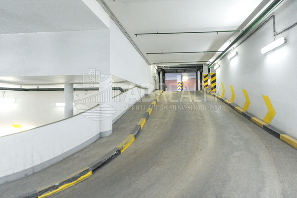 Фото: Продам мойку 780 м2, Усачёва ул, 11к, Москва г test