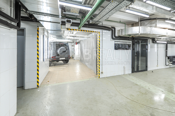 Фото: Продам мойку 780 м2, Усачёва ул, 11к, Москва г test