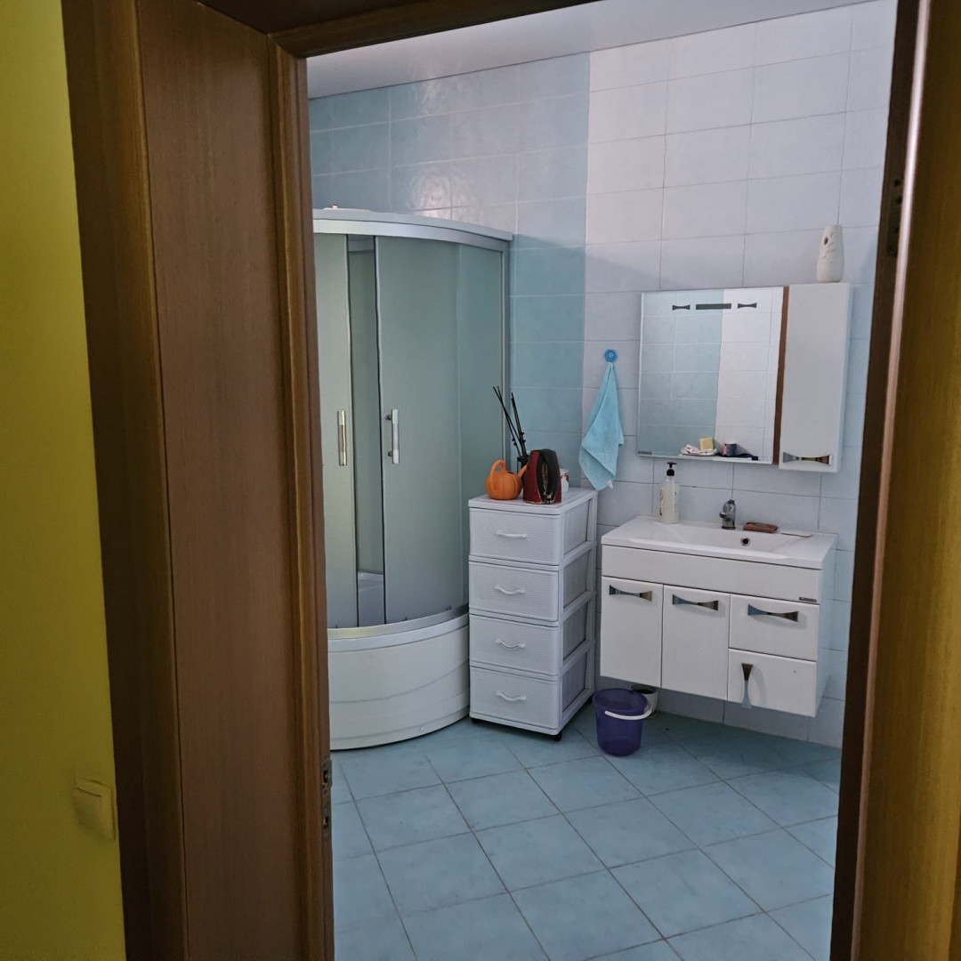 Продам помещение свободного назначения 1800 м.кв.
