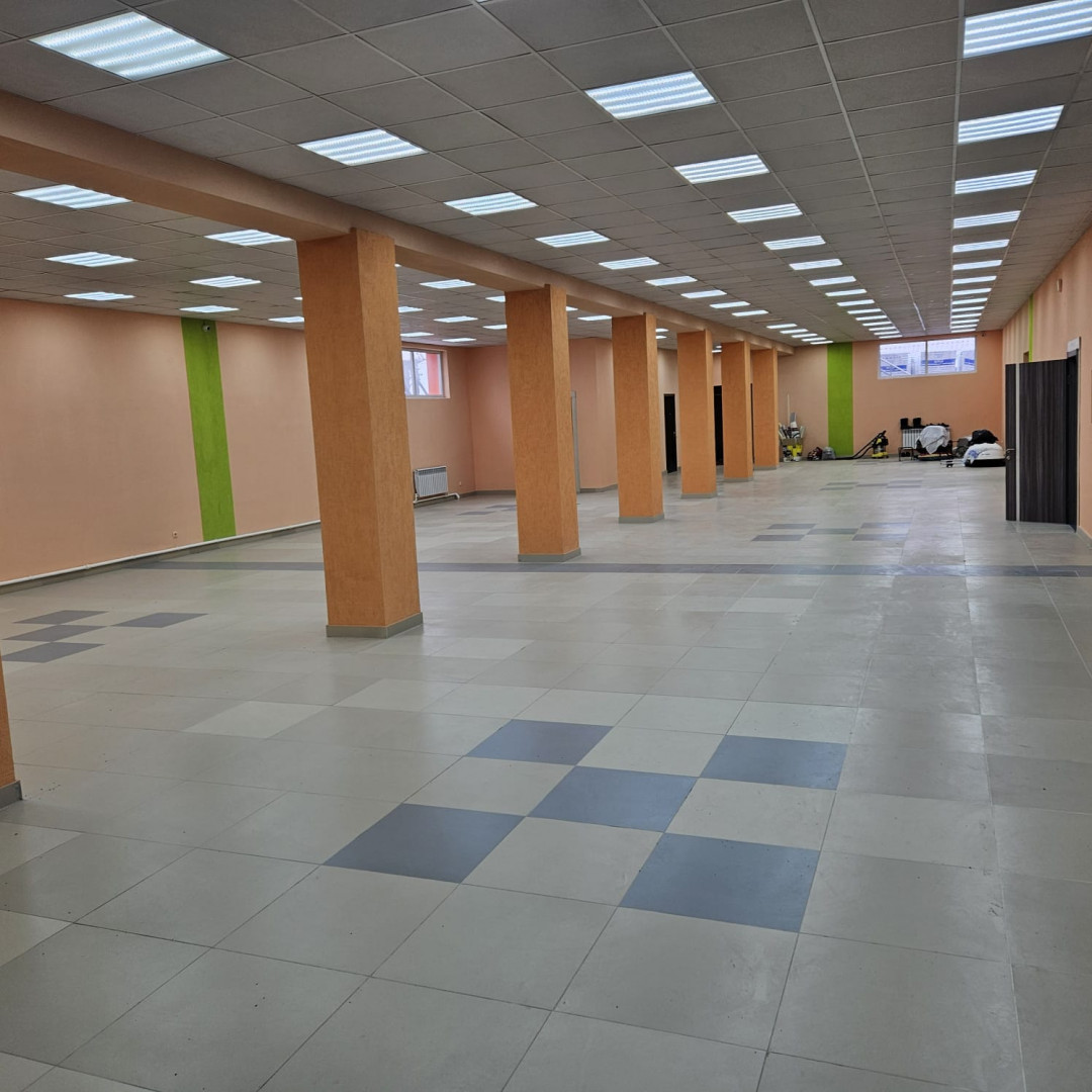 Продам помещение свободного назначения 1800 м.кв.